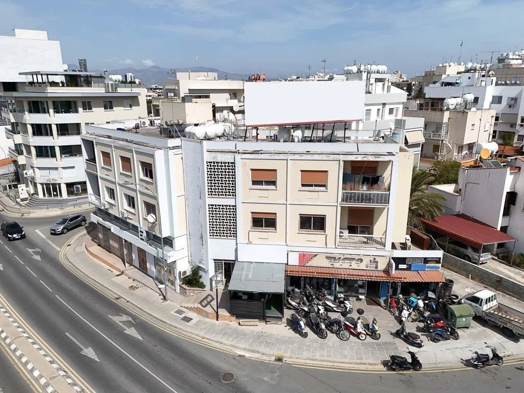 1007m² Building for Sale in Strovolos, Nicosia District
