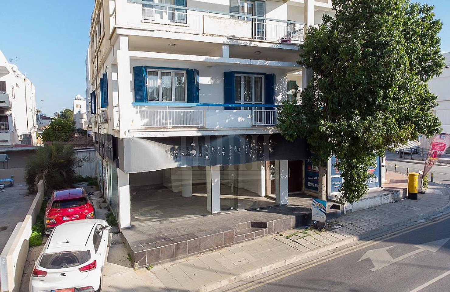 89m² Commercial for Sale in Nicosia District