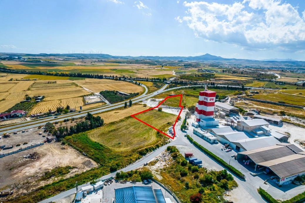 8,417m² Commercial Plot for Sale in Aradippou, Larnaca District