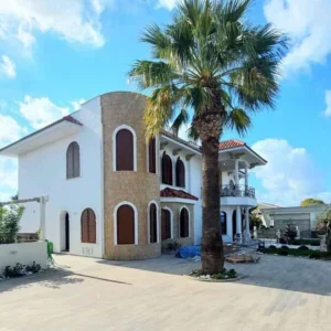 6+ Bedroom Villa for Sale in Paralimni, Famagusta District