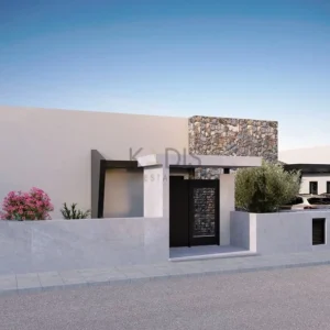 4 Bedroom House for Sale in Limassol – Mesa Geitonia