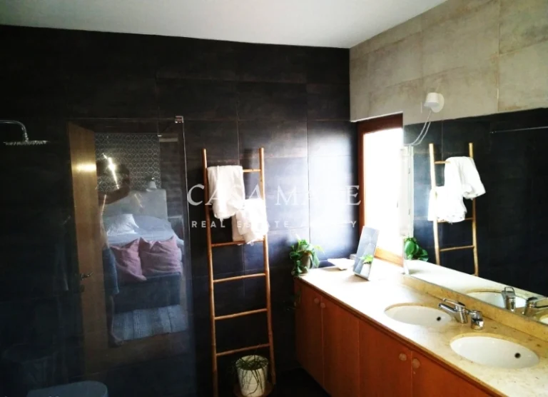 6+ Bedroom House for Sale in Aglantzia, Nicosia District