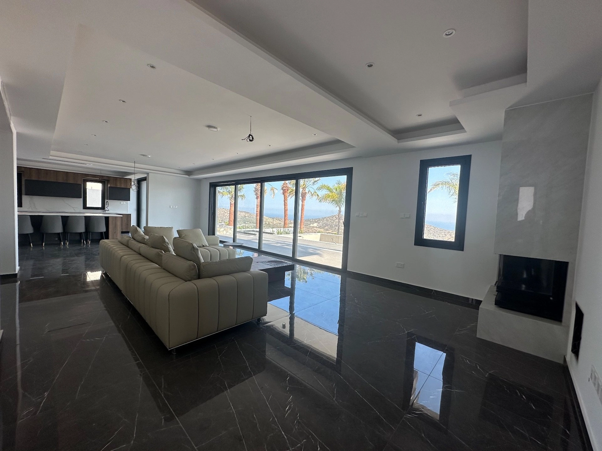 6+ Bedroom House for Rent in Parekklisia, Limassol District