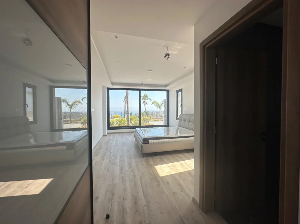 6+ Bedroom House for Rent in Parekklisia, Limassol District