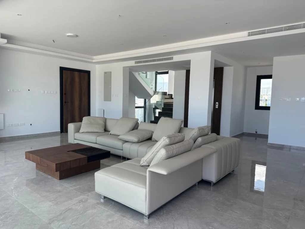 4 Bedroom House for Rent in Parekklisia, Limassol District