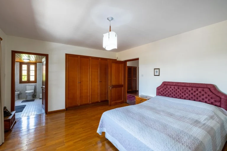 4 Bedroom Villa for Sale in Strovolos, Nicosia District