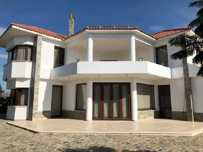 4 Bedroom House for Sale in Ypsonas, Limassol District
