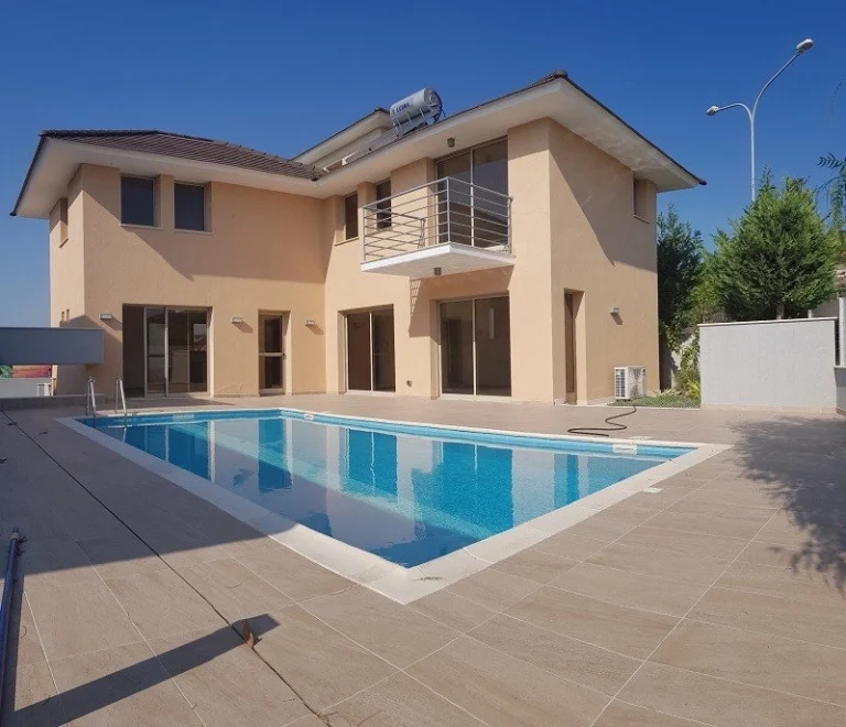 4 Bedroom House for Sale in Pyrgos Lemesou, Limassol District