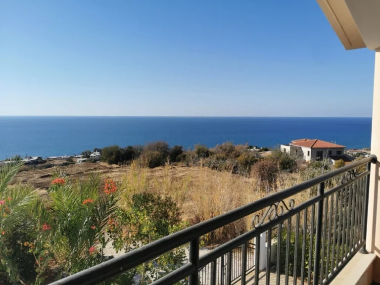 6+ Bedroom House for Sale in Pomos, Paphos District