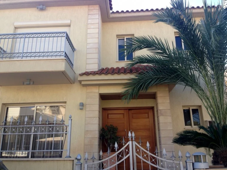 4 Bedroom House for Sale in Limassol – Kapsalos