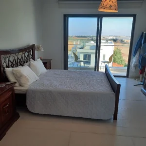 5 Bedroom Apartment for Sale in Krasas, Larnaca District