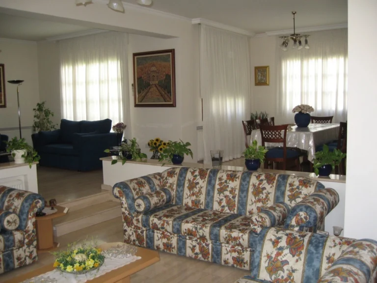 5 Bedroom House for Sale in Aglantzia, Nicosia District