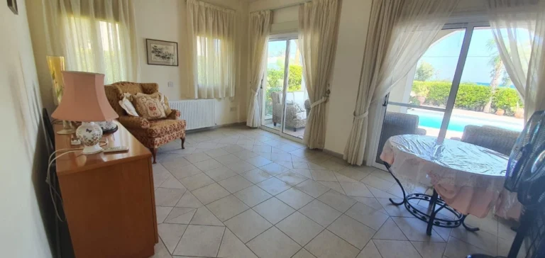 Cheap Houses and Villas for Sale Larnaca up to 1000000 euro