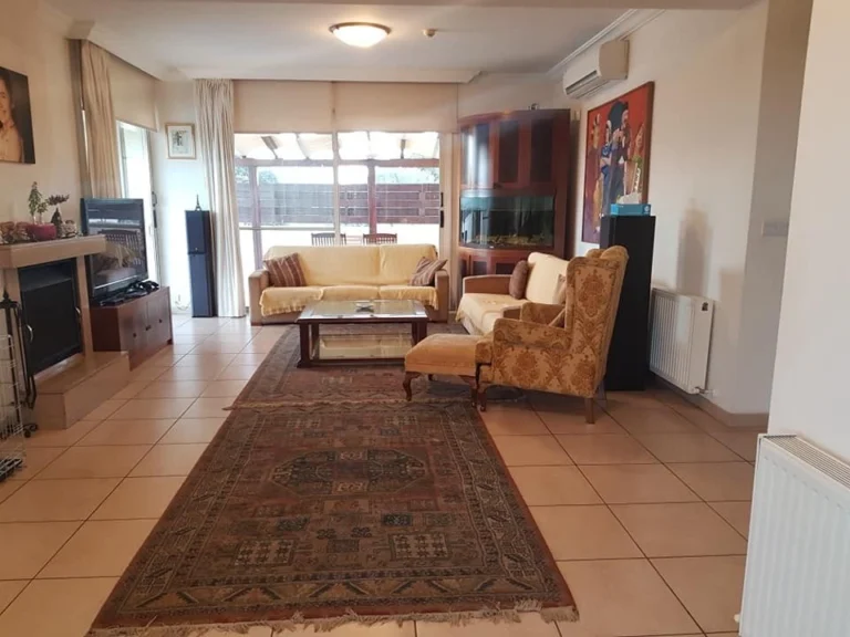 6+ Bedroom House for Sale in Latsia, Nicosia District