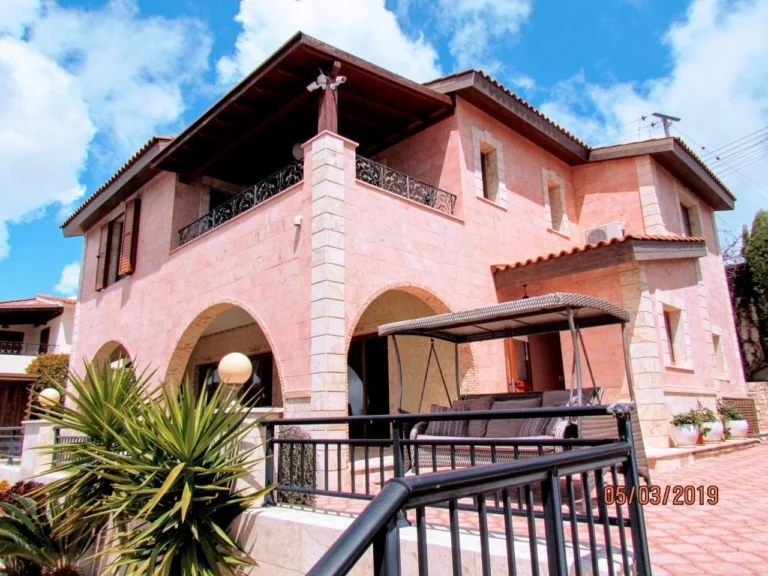 4 Bedroom House for Sale in Tsada, Paphos District