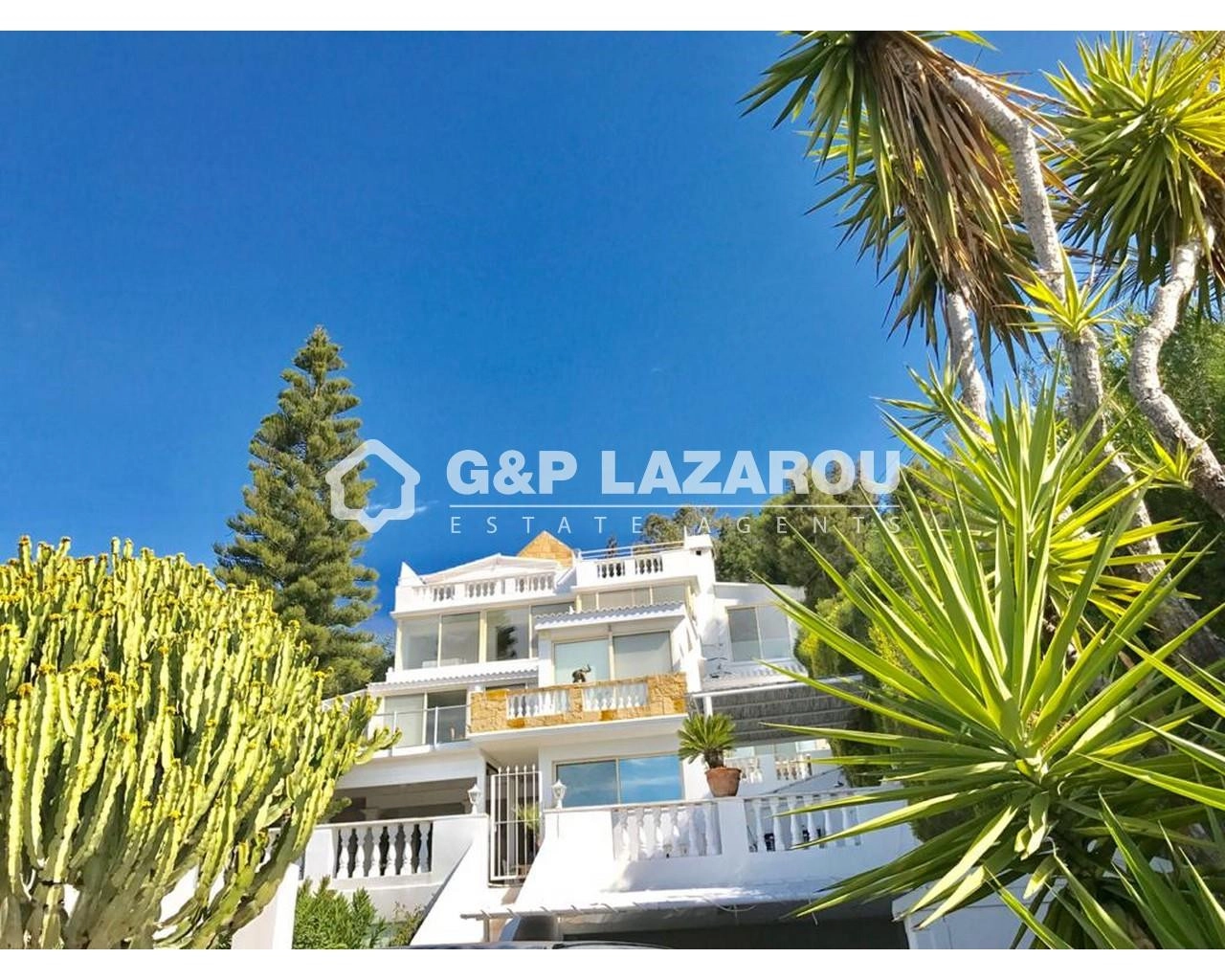6+ Bedroom House for Sale in Agios Tychonas, Limassol District