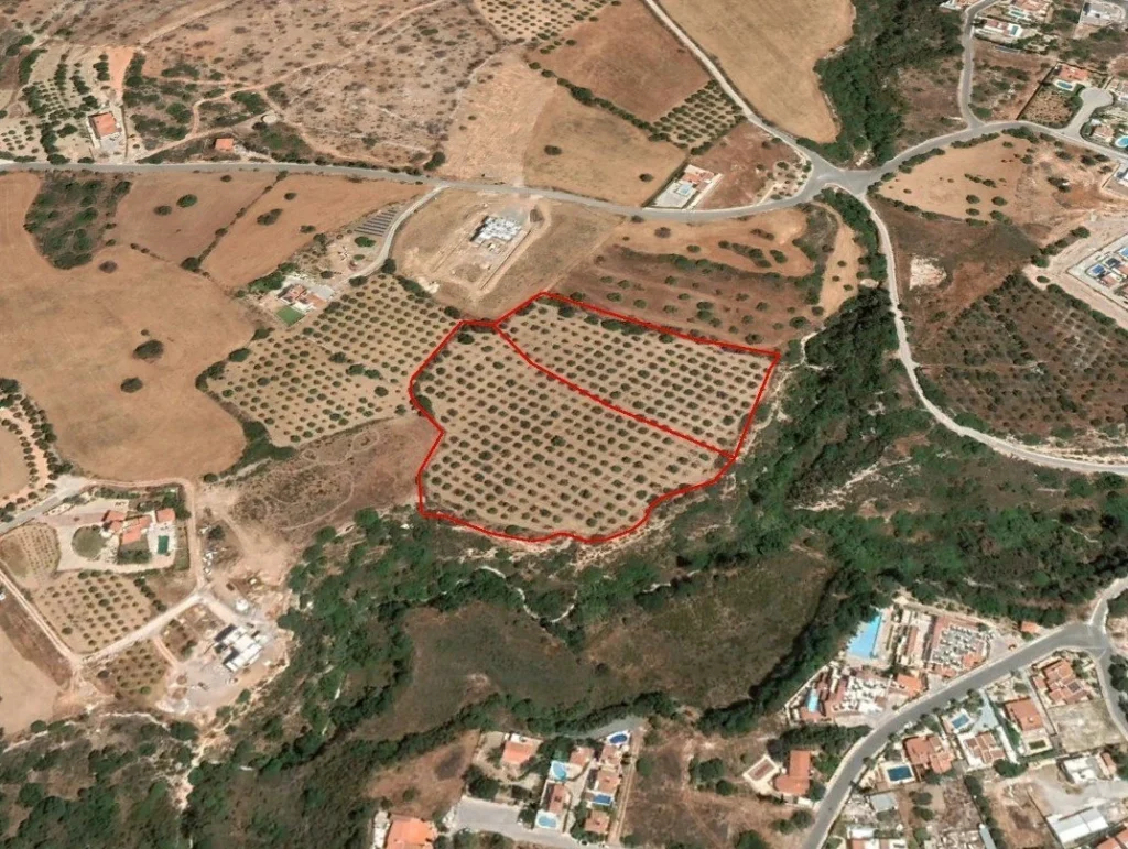 22,409m² Plot for Sale in Tala, Paphos District