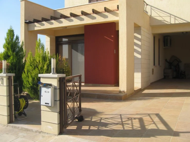 4 Bedroom House for Sale in Latsia, Nicosia District