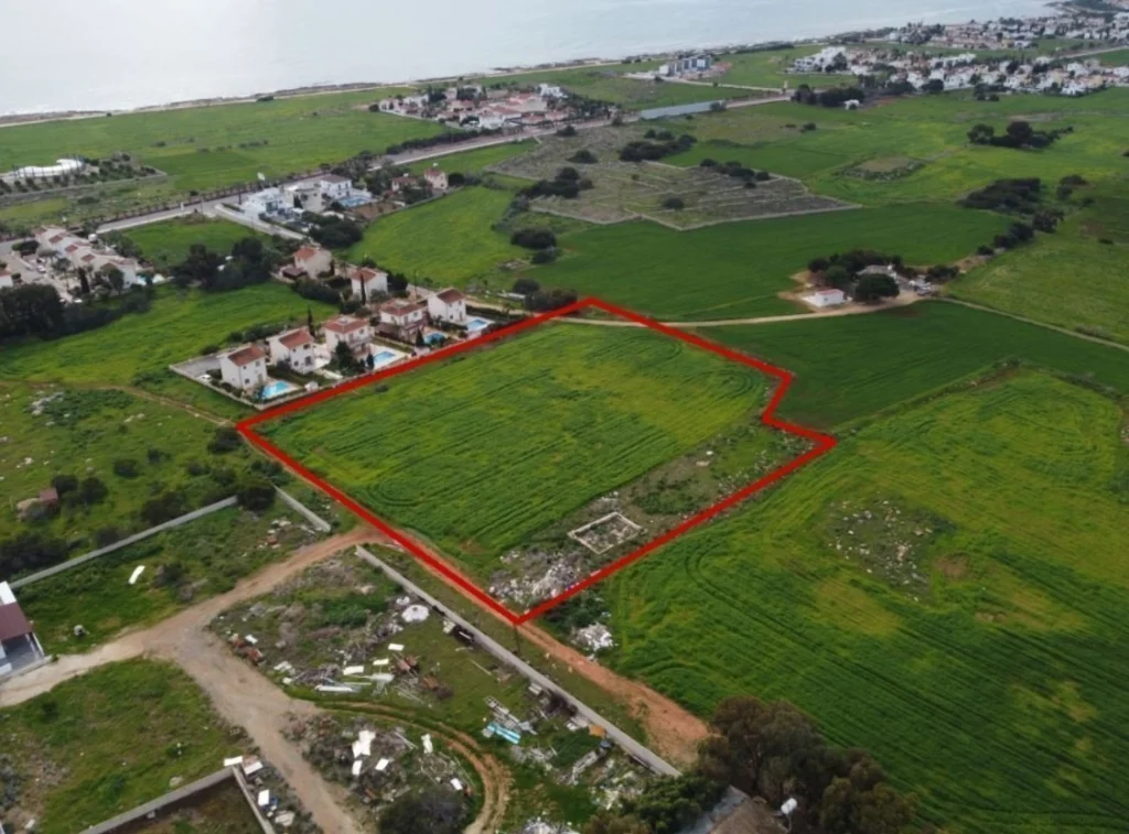8,518m² Plot for Sale in Agia Thekla, Famagusta District
