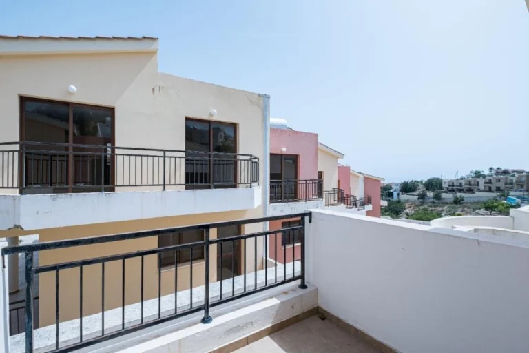 696m² Building for Sale in Pegeia, Paphos District