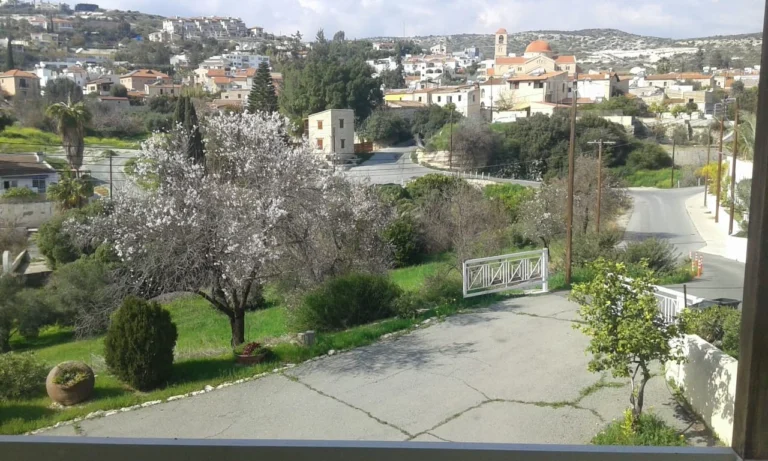 3 Bedroom House for Sale in Agios Tychonas, Limassol District