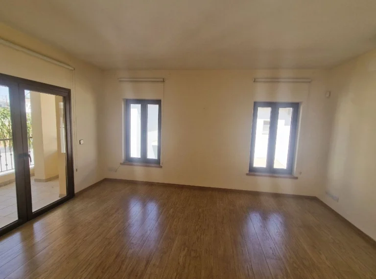 6+ Bedroom House for Sale in Tseri, Nicosia District