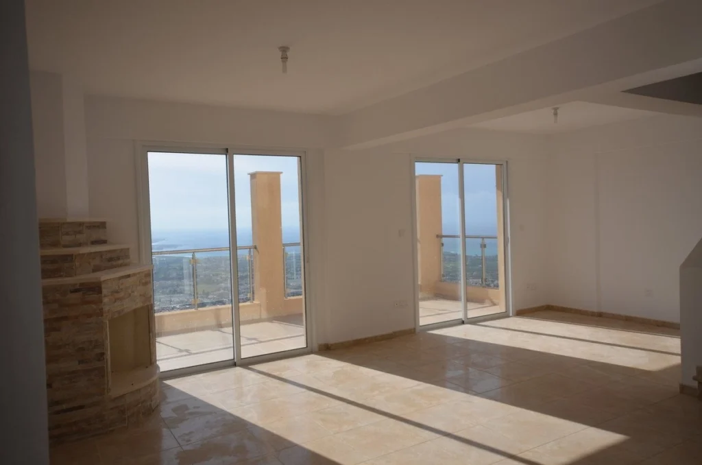 6+ Bedroom House for Sale in Pegeia, Paphos District