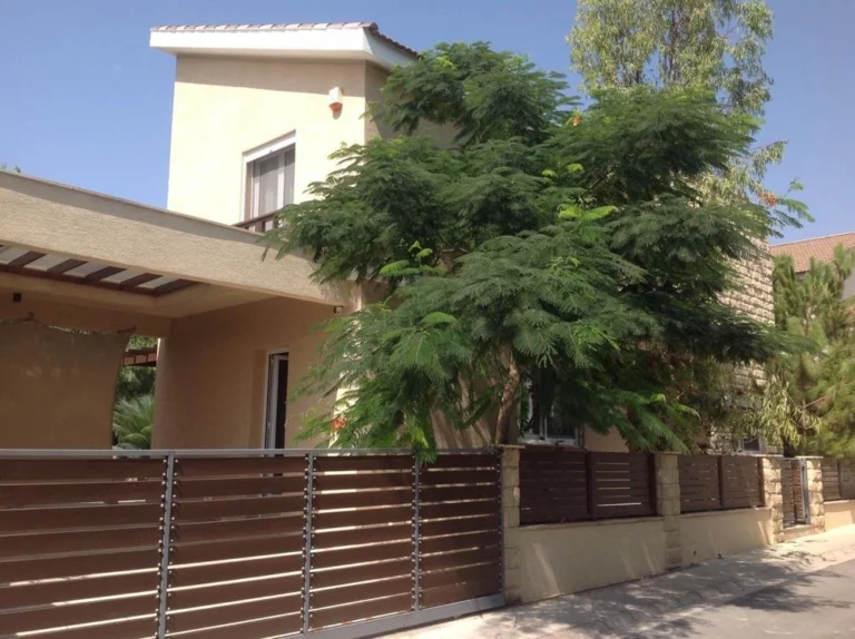 5 Bedroom House for Sale in Agios Tychonas, Limassol District