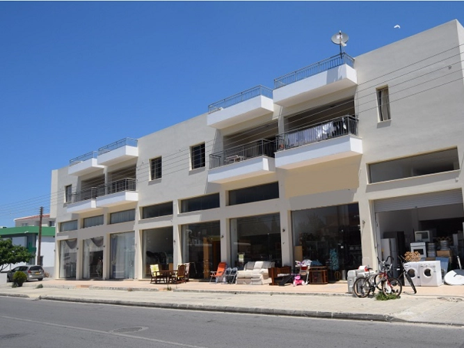 347m² Commercial for Sale in Chlorakas, Paphos District