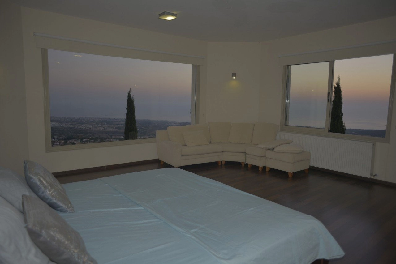 6+ Bedroom House for Sale in Tala, Paphos District