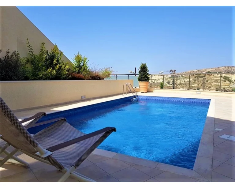 5 Bedroom House for Rent in Agios Tychonas, Limassol District