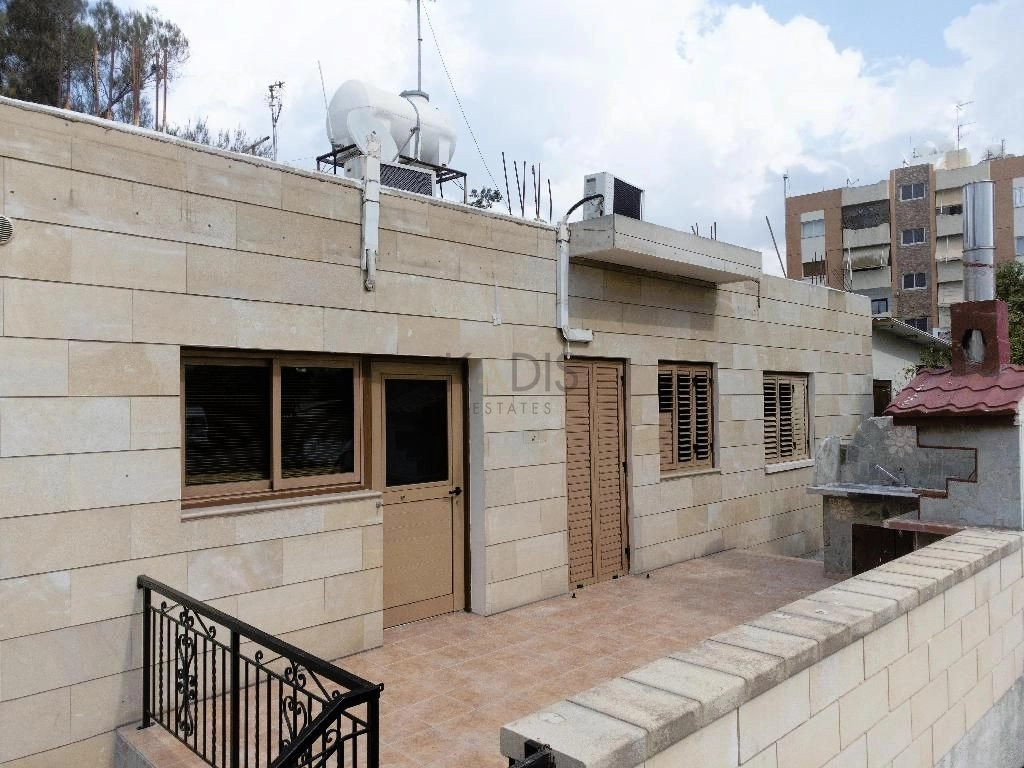 3 Bedroom House for Sale in Strovolos, Nicosia District