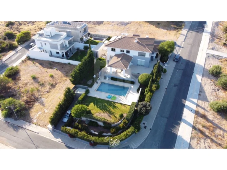 5 Bedroom House for Sale in Limassol District