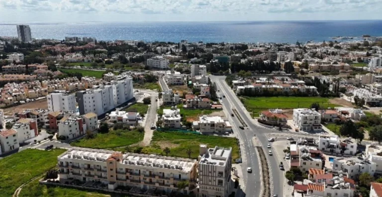 3 Bedroom Apartment for Sale in Paphos – Universal