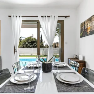 2 Bedroom House for Sale in Paphos – Universal