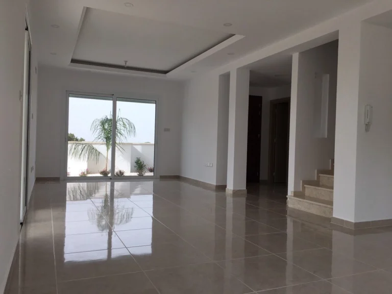 2 Bedroom House for Sale in Konia, Paphos District