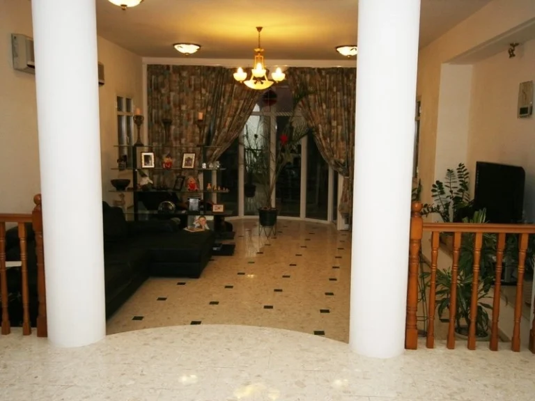 5 Bedroom House for Sale in Moni, Limassol District