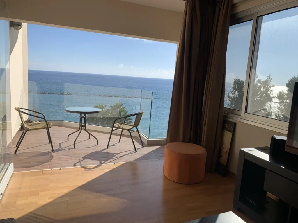 2 Bedroom Apartment for Sale in Agios Tychonas, Limassol District