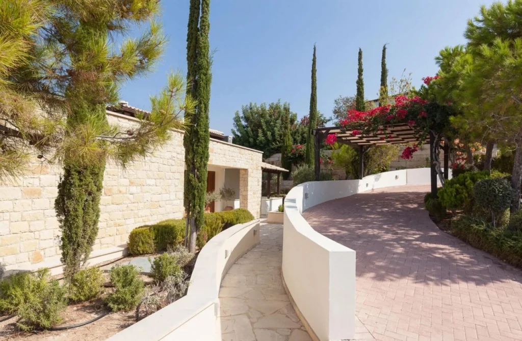 2 Bedroom House for Sale in Aphrodite Hills, Paphos District