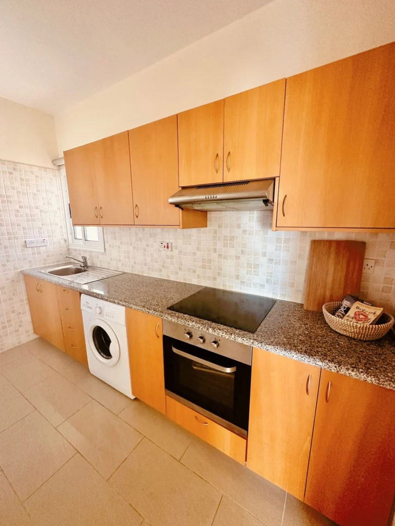 2 Bedroom Apartment for Rent in Tombs Of the Kings, Paphos District