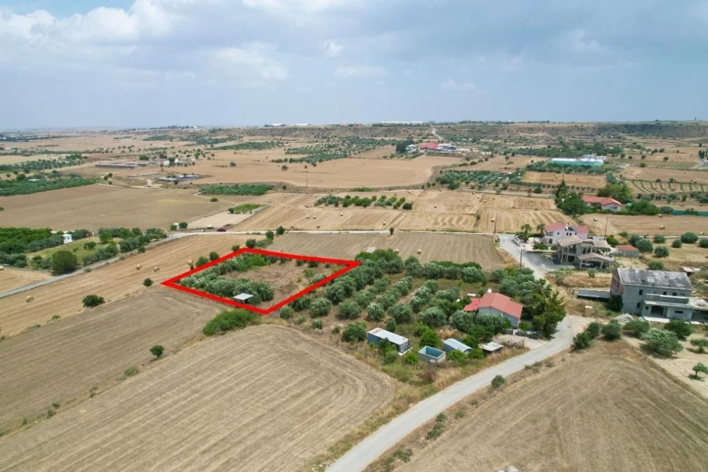 2,342m² Plot for Sale in Pera, Nicosia District