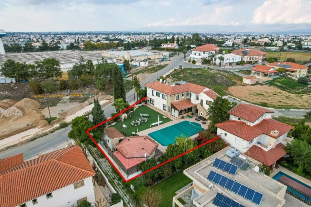 4 Bedroom House for Sale in Strovolos, Nicosia District