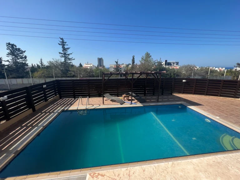 5 Bedroom House for Sale in Parekklisia, Limassol District