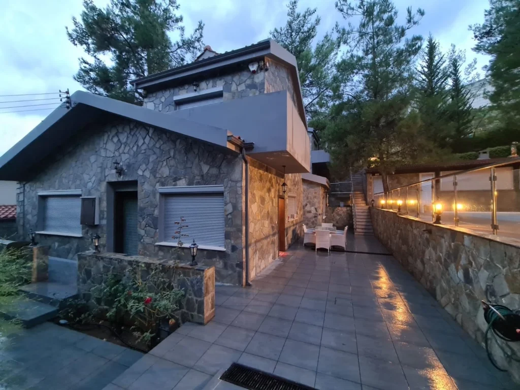 3 Bedroom House for Sale in Moniatis, Limassol District