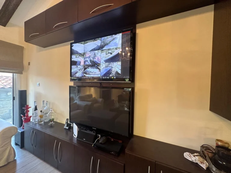 3 Bedroom House for Sale in Moniatis, Limassol District