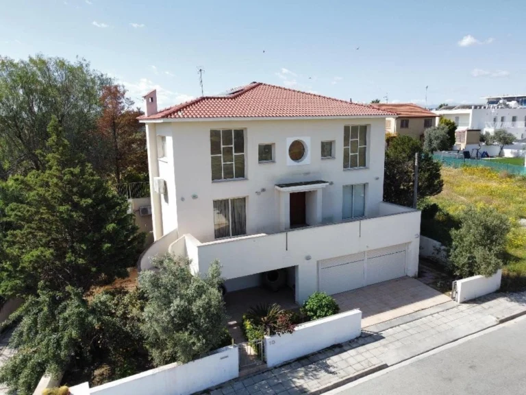 4 Bedroom House for Sale in Latsia, Nicosia District