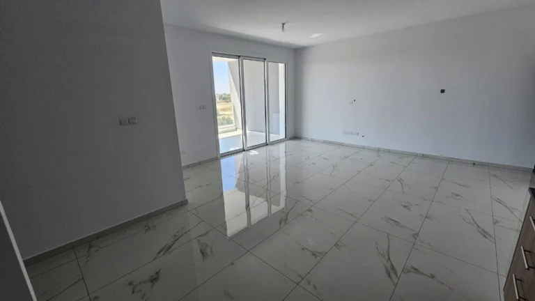 2 Bedroom Apartment for Sale in Livadia Larnakas, Larnaca District