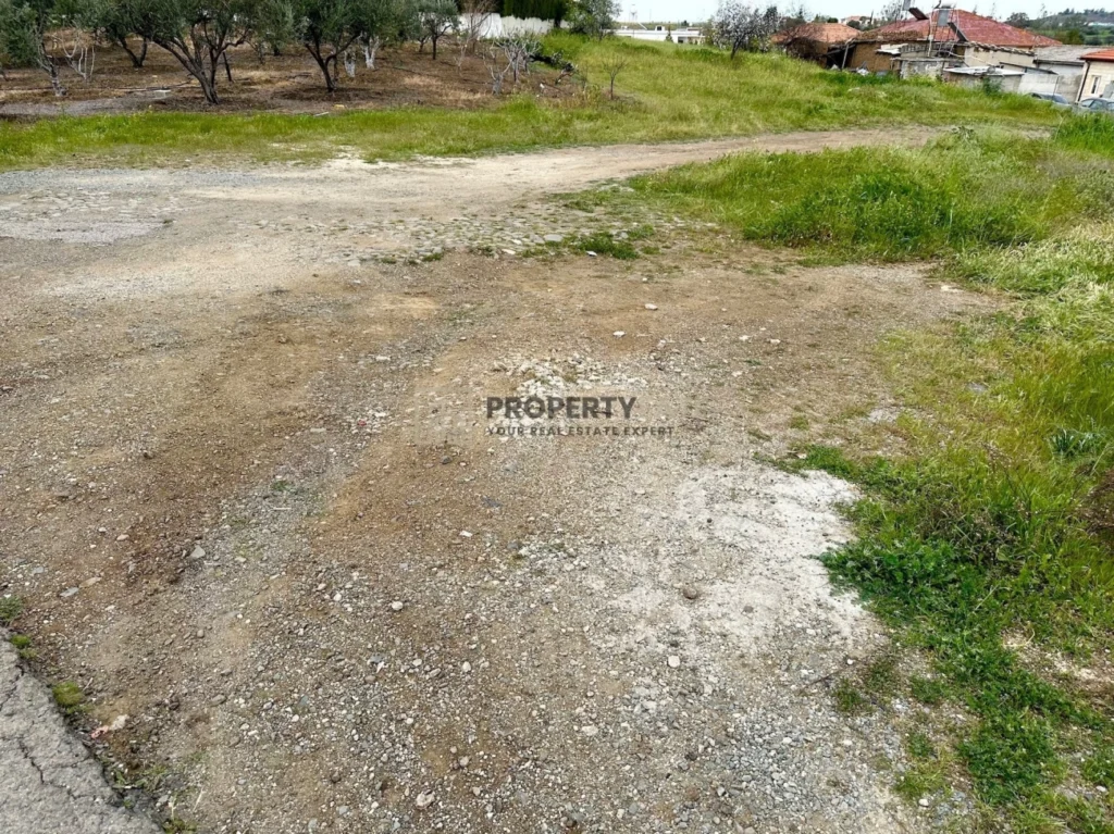 491m² Plot for Sale in Klirou, Nicosia District