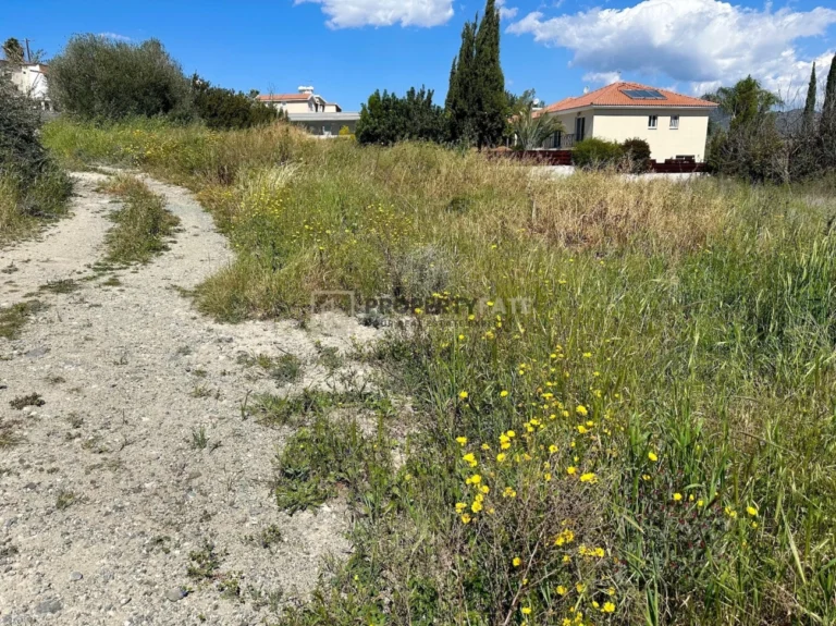 1,672m² Plot for Sale in Pyrgos Lemesou, Limassol District