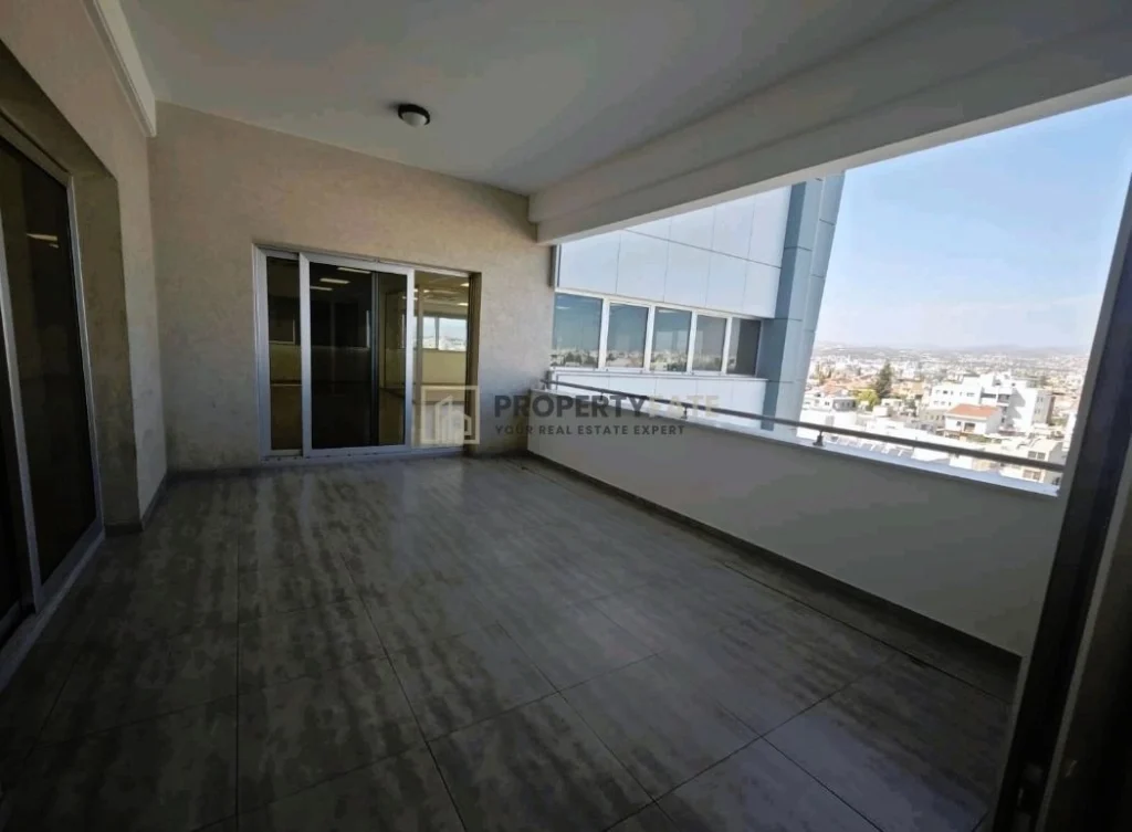 475m² Office for Rent in Limassol – Omonoia